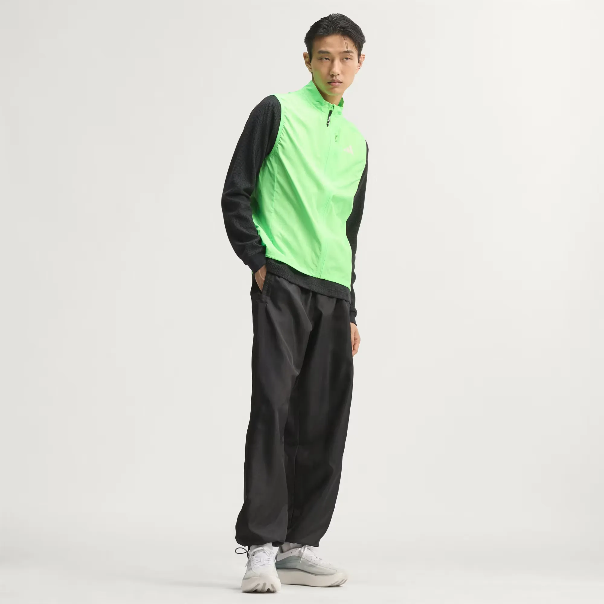 000000_adidas-Hyperboost-EPHR-LT_Cloud-White-Silver-Metallic_KZ8507_img5