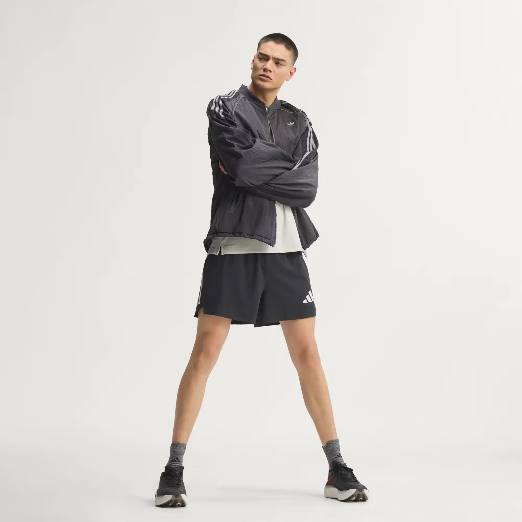 000000_adidas-Hyperboost-EPHR-LT_Core-Black-Solar-Red_KZ8509_img5