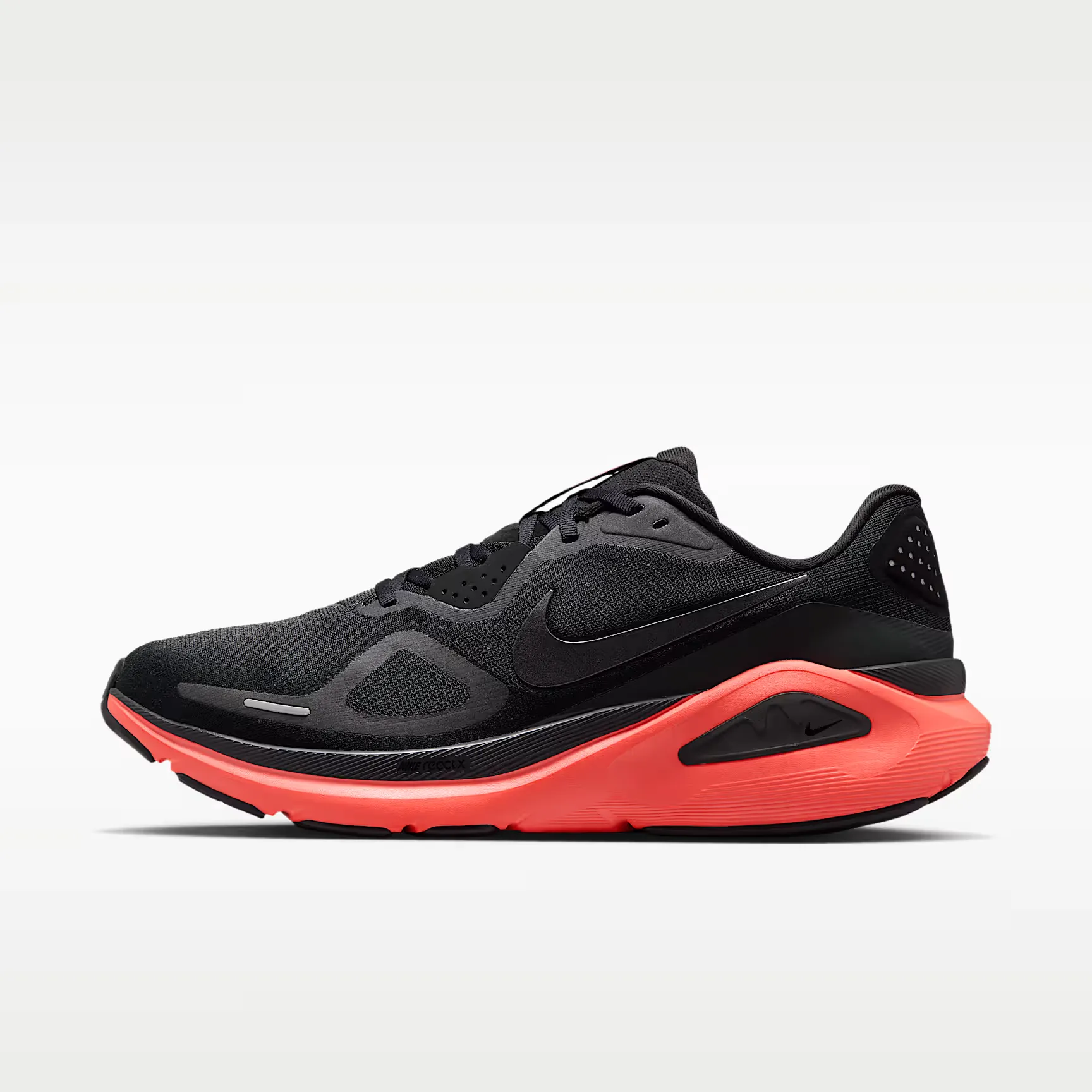 000000_Nike-Structure-26_Black-Crimson_HJ1102-006_img0
