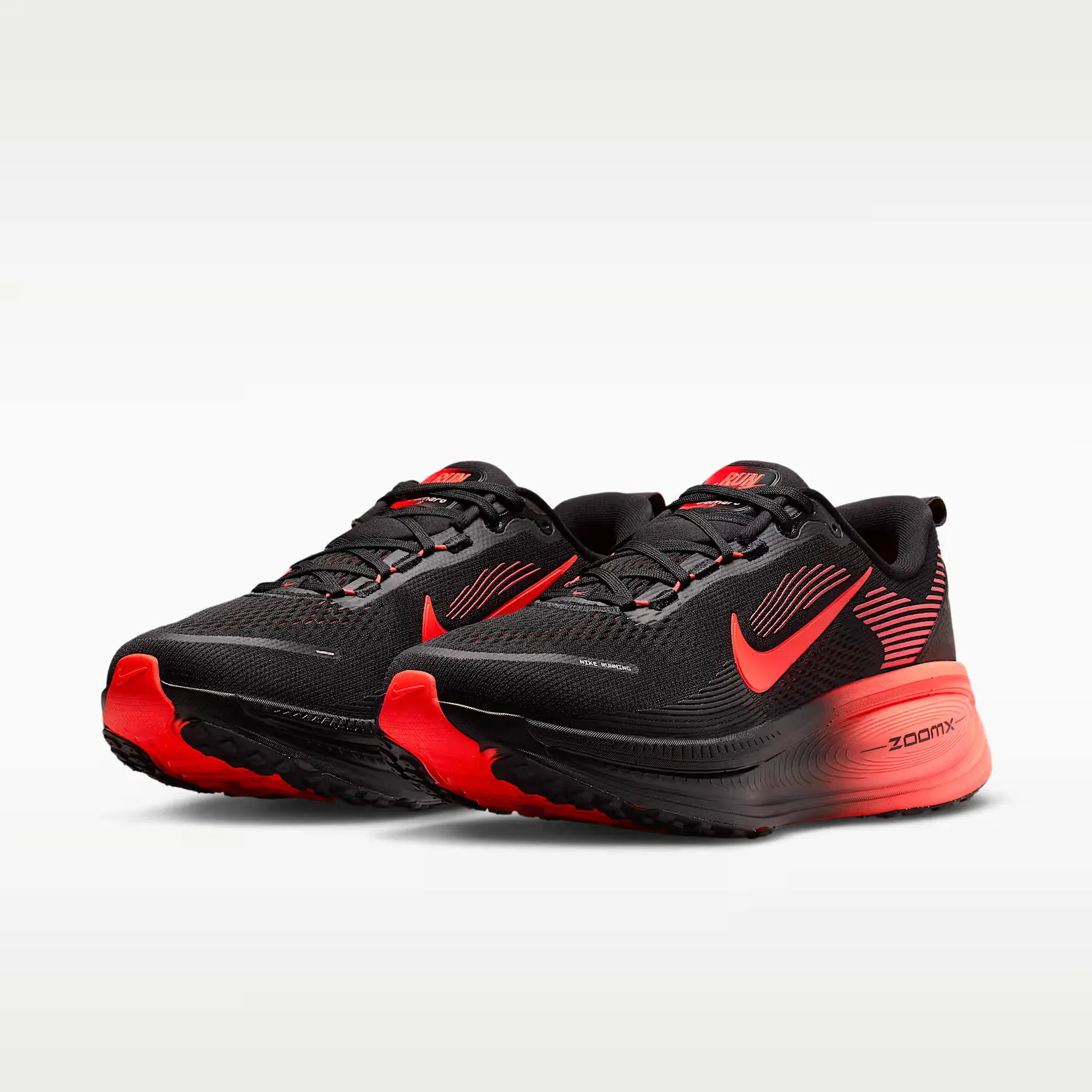 000000_Nike-Vomero-18_Bred_HM6803-019_img4