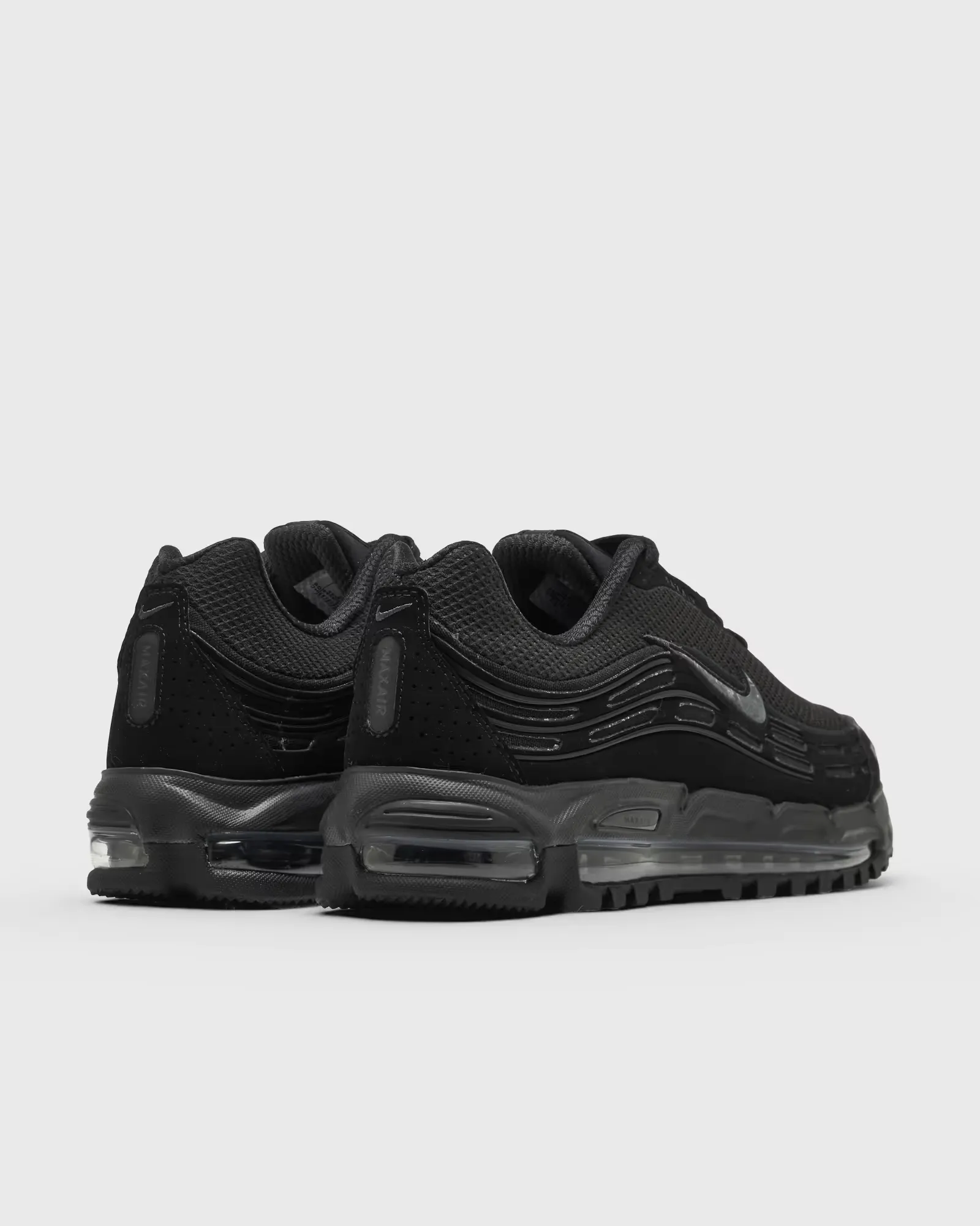 000000_Nike-Air-Max-TL-2.5-PRM_Black-Anthracite_IM4656-001_img3