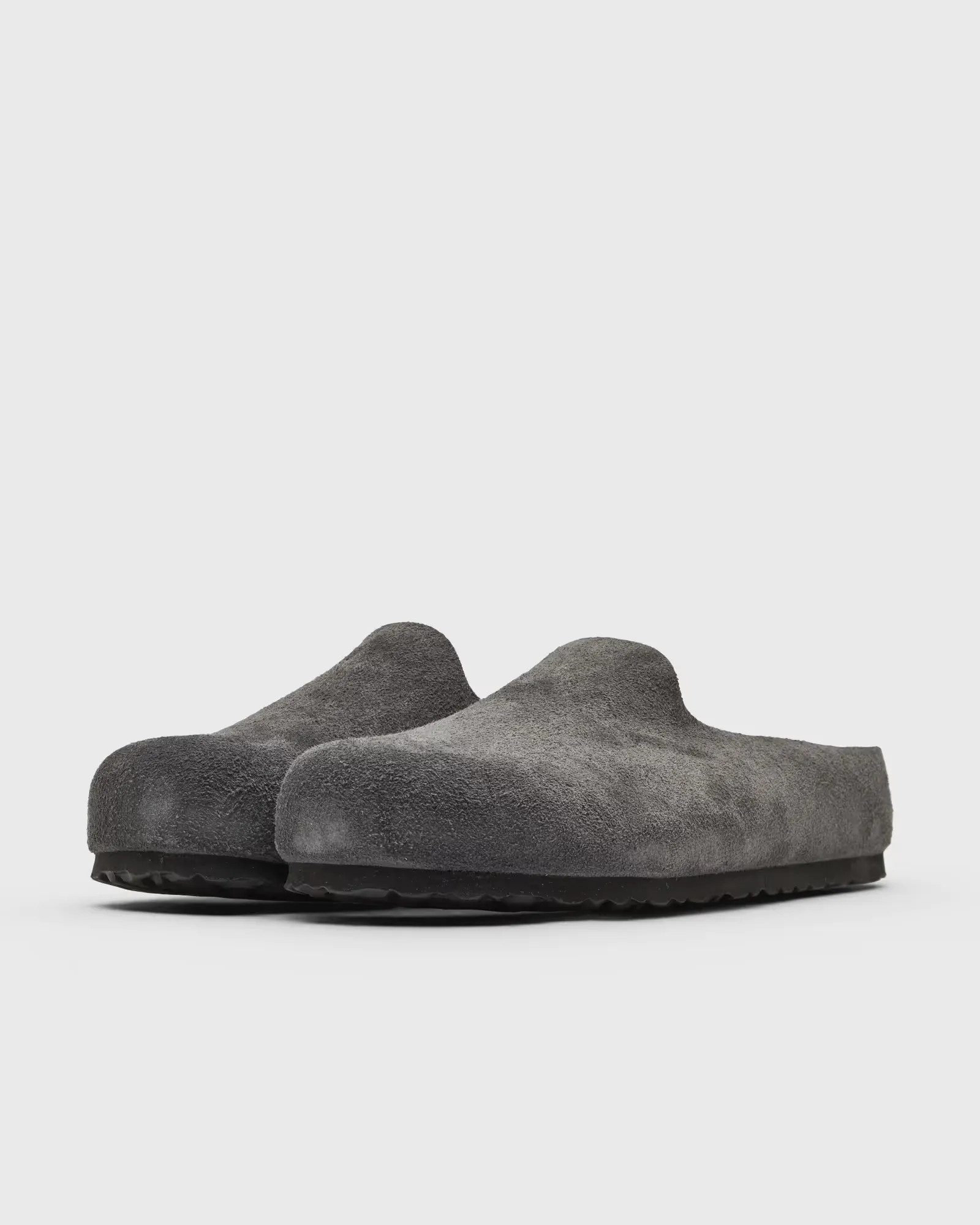 000000_Birkenstock-Amsterdam-Wrapped-Suede-Leather_Charcoal_1032542_img1