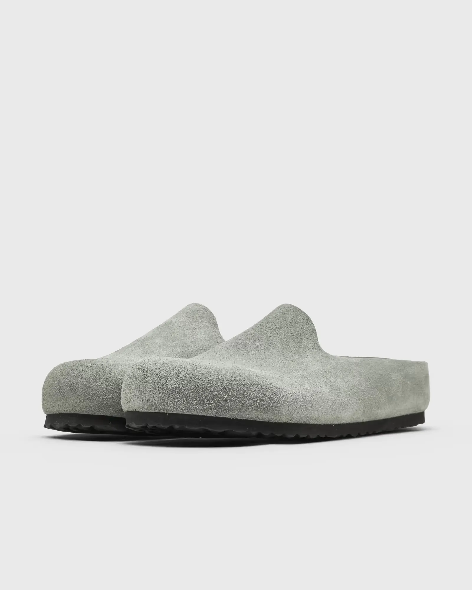 000000_Birkenstock-Amsterdam-Wrapped-Suede-Leather_Pure-Sage_1033232_img1