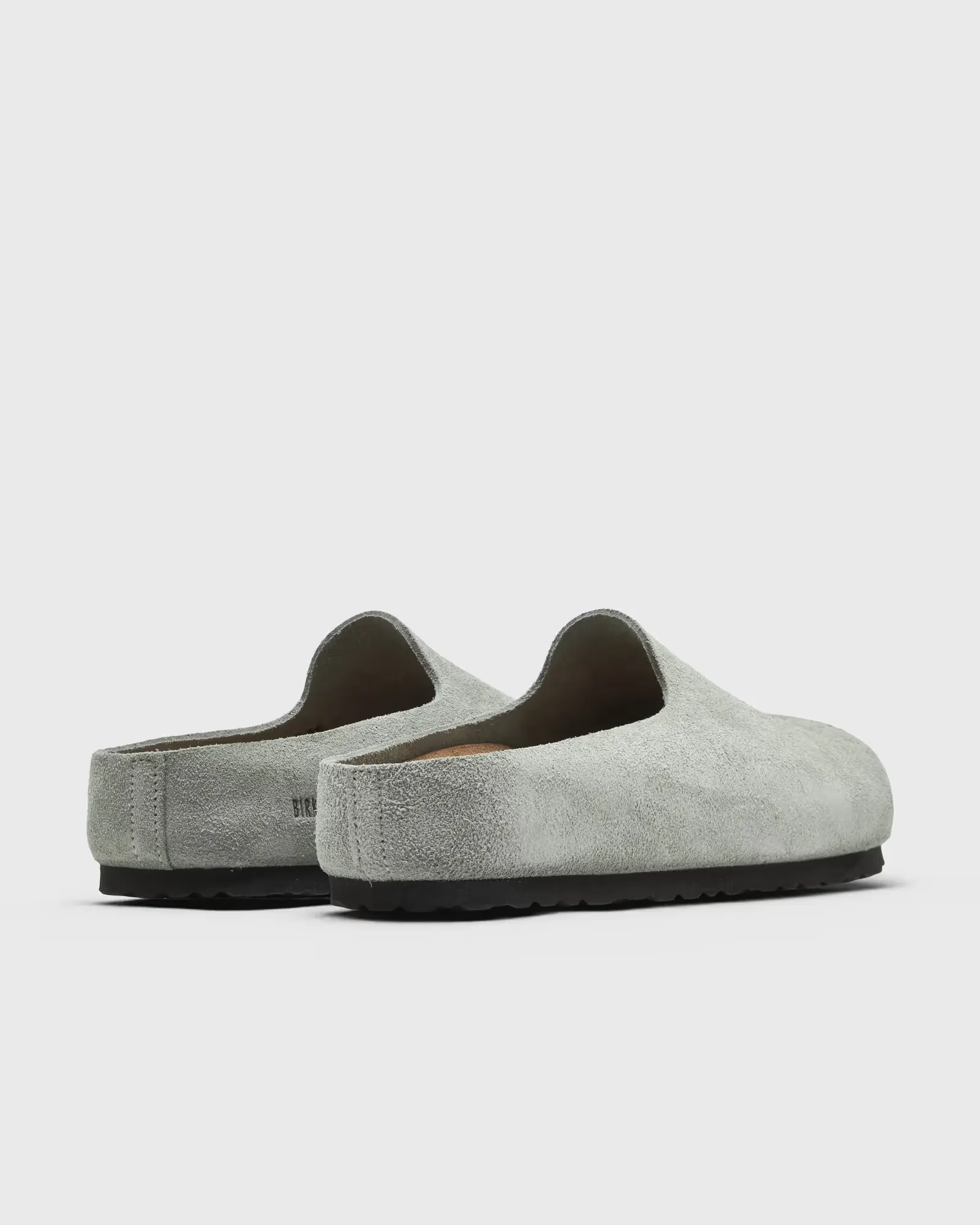 000000_Birkenstock-Amsterdam-Wrapped-Suede-Leather_Pure-Sage_1033232_img3