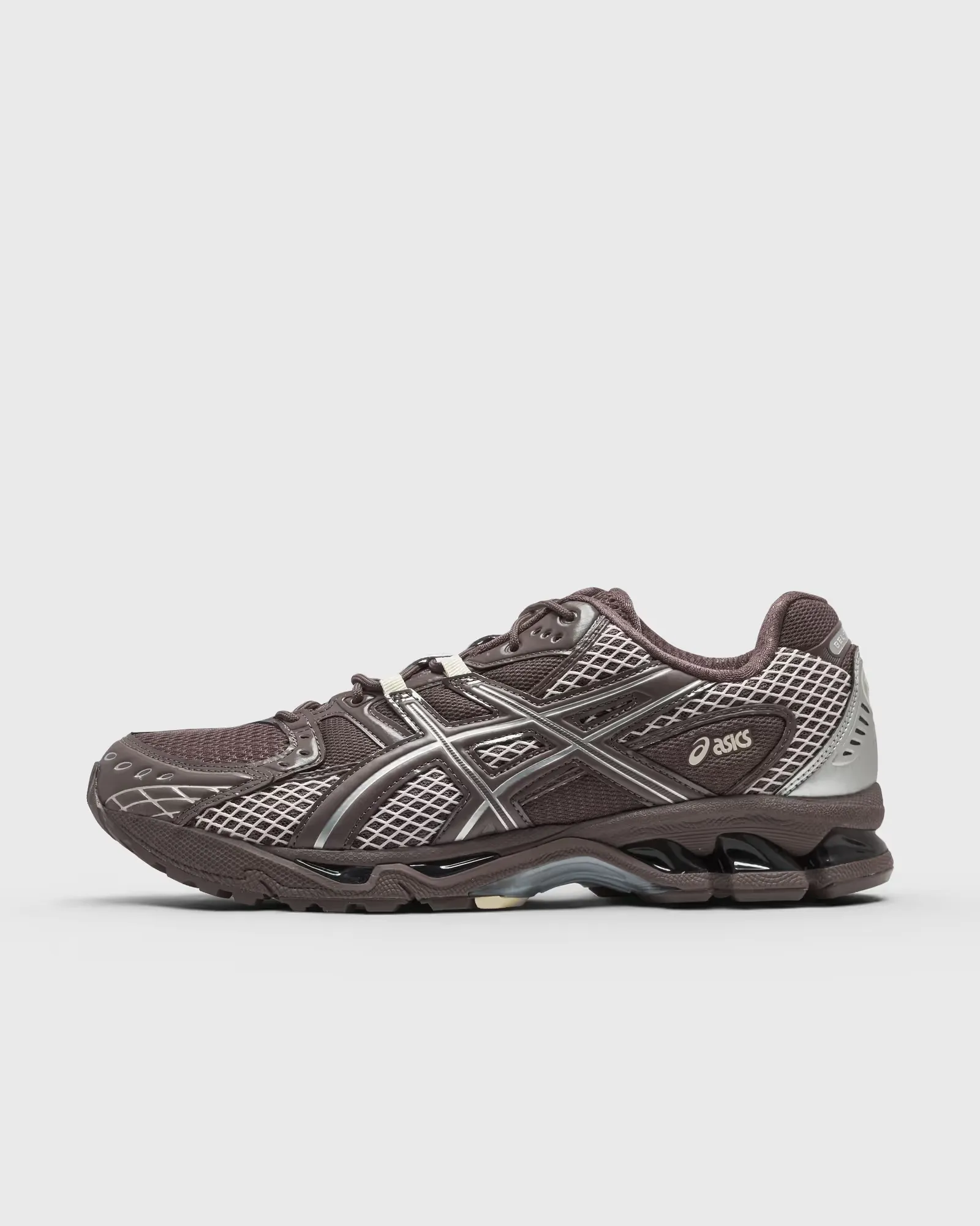 000000_Asics-Gel-Nimbus-10.1_Cocoa-Powder-Pure-Silver_1203A599-200_img0
