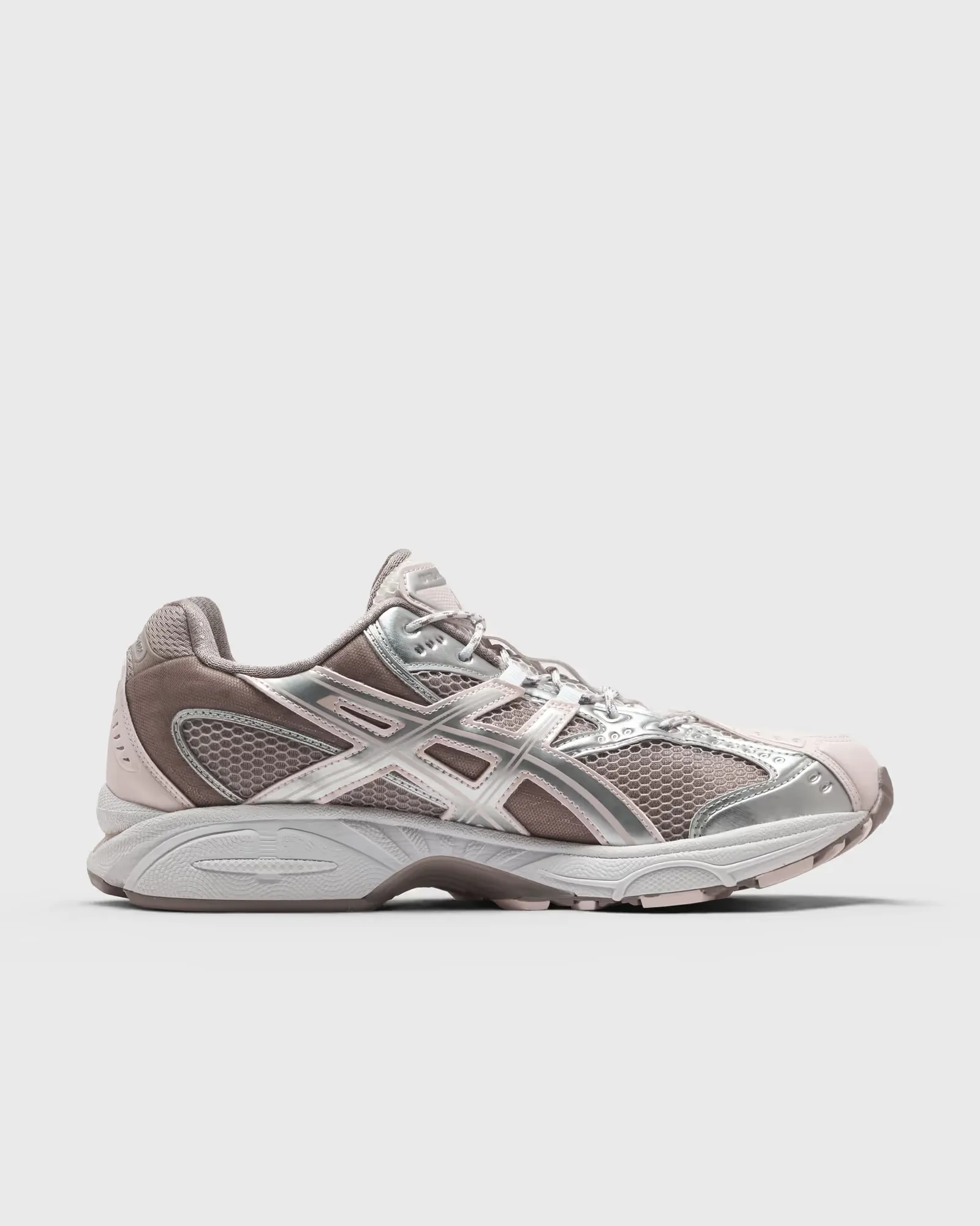 000000_ASICS-Gel-Nimbus-10.1_Cream-Pink-Cloud_1203A543-114_img2