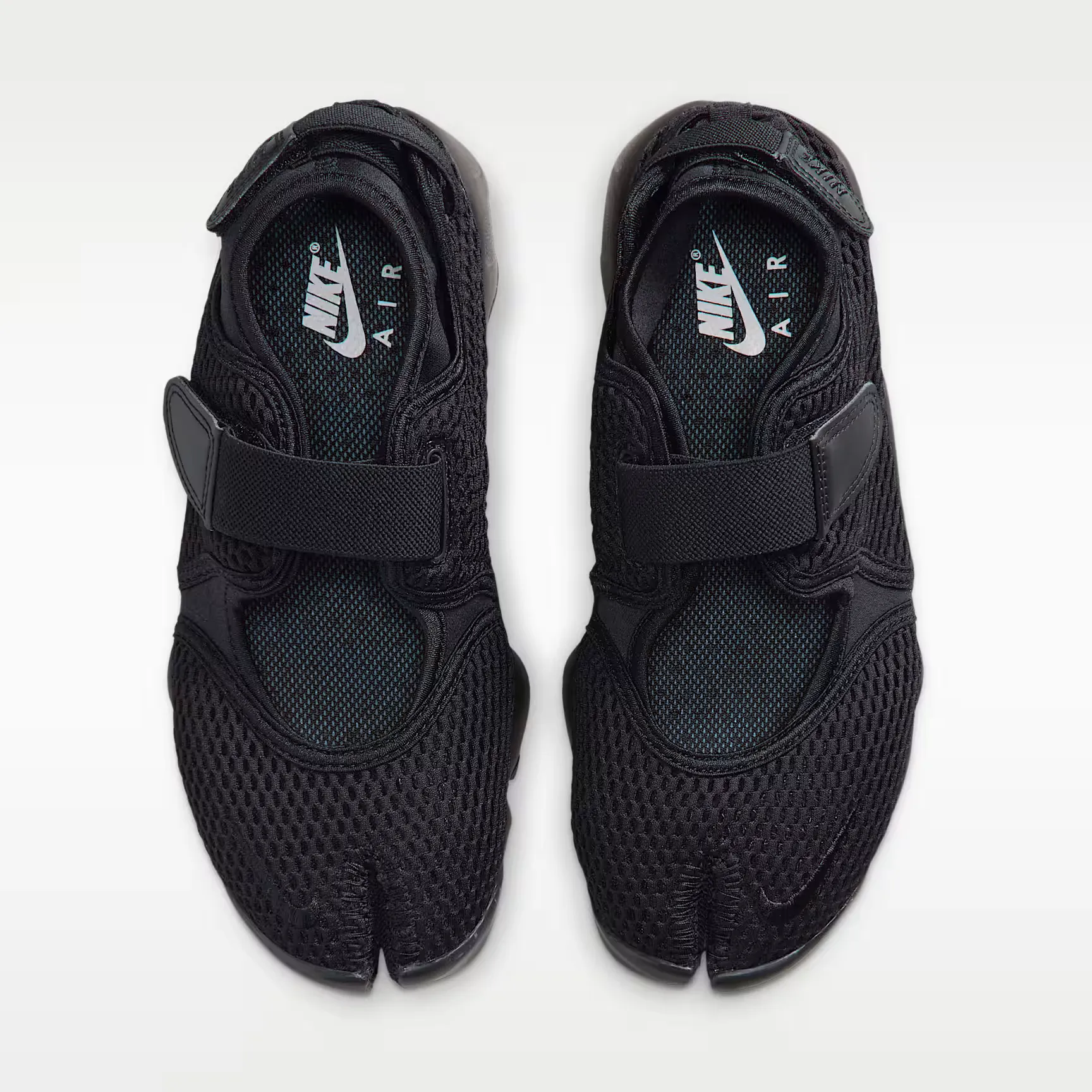 000000_Nike-Air-Rift-WMNS_Black_IW8074-001_img3