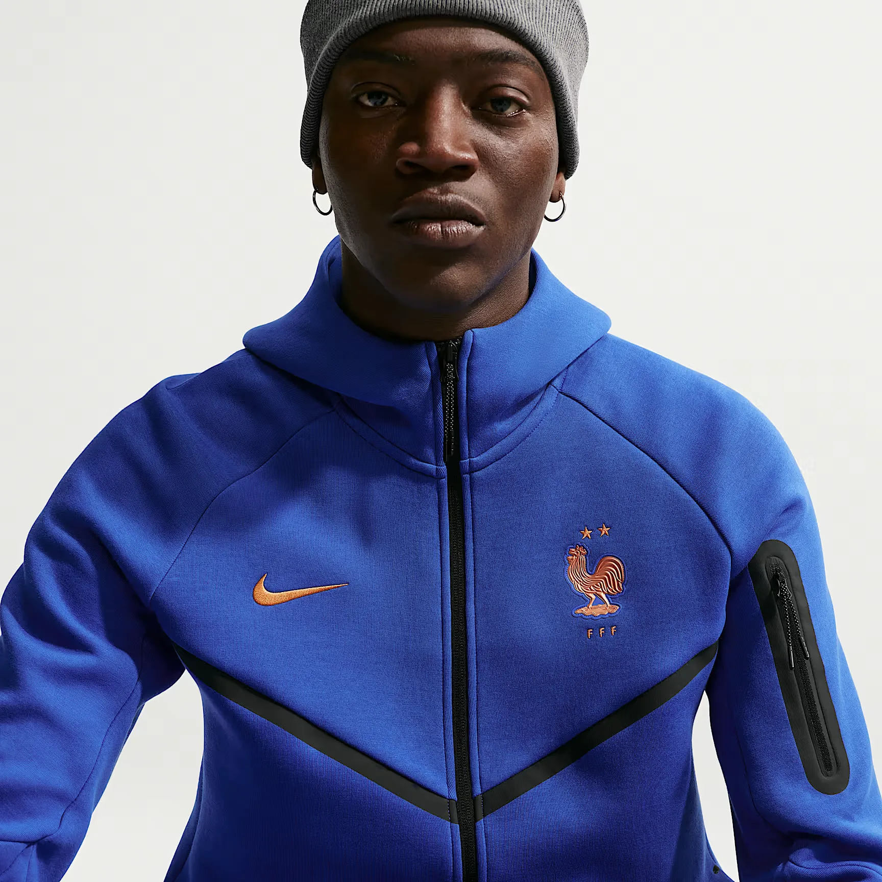 000000_Nike-Football-FFF-Tech-Fleece-Windrunner-Full-Zip-Hoodie_Game-Royal-Metallic-Copper_IB5929-480_img2