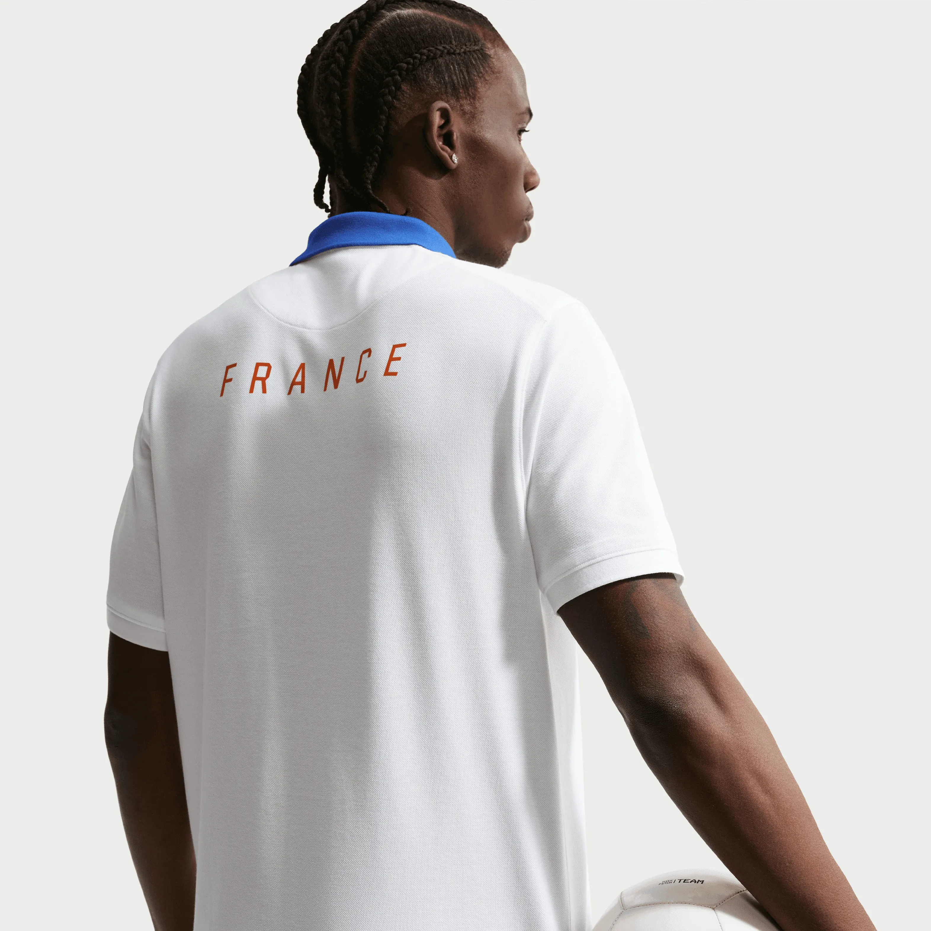 000000_Nike-Dri-FIT-FFF-The-Nike-Polo_White-Game-Royal_IQ6429-100_img3