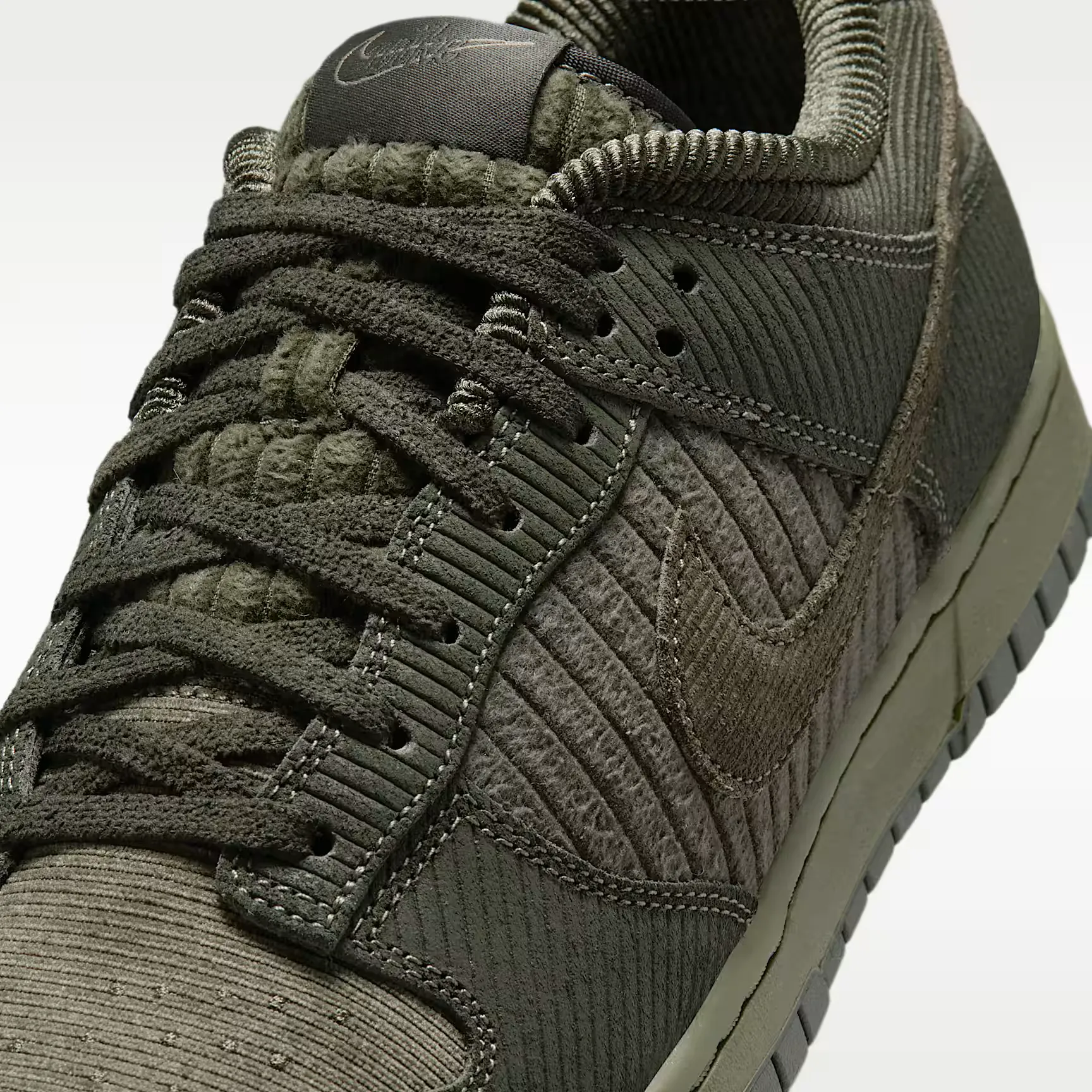 000000_Nike-Dunk-Low-Retro-Premium_Cargo-Khaki_IB7746-300_img6