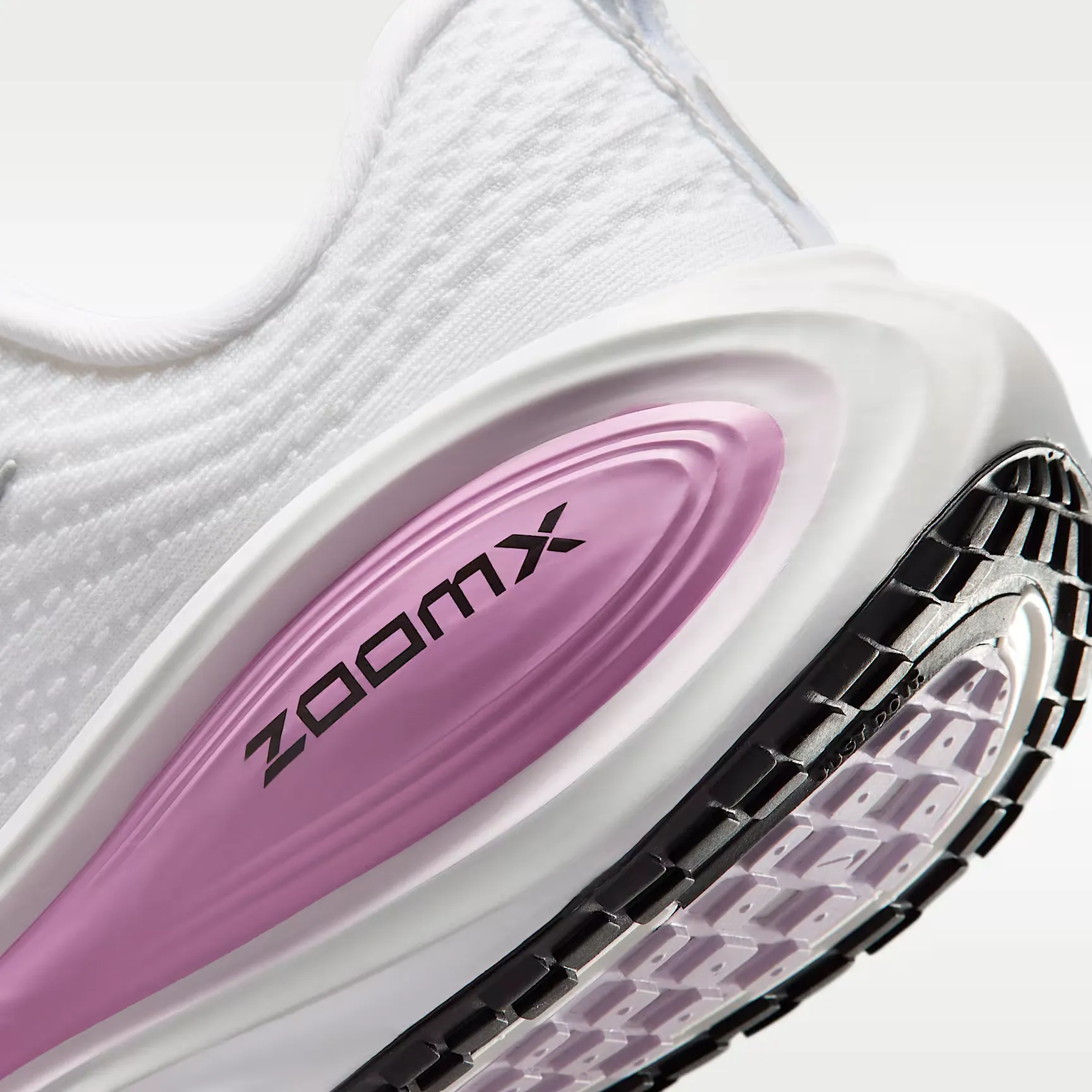 000000_Nike-Vomero-Plus-WMNS_White-Bleached-Lilac_HV8154-110_img7