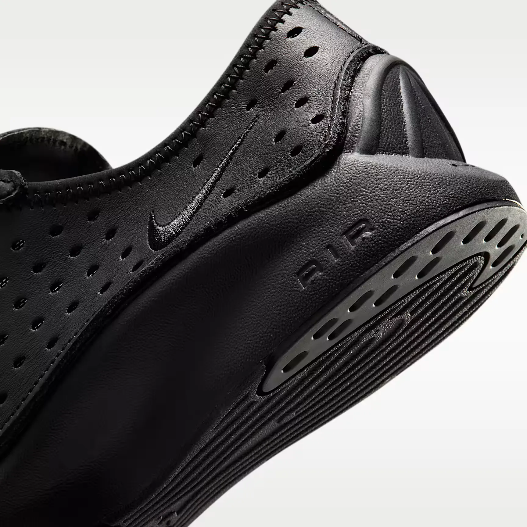 000000_Nike-Air-Superfly-WMNS_Triple-Black_II5345-001_img7