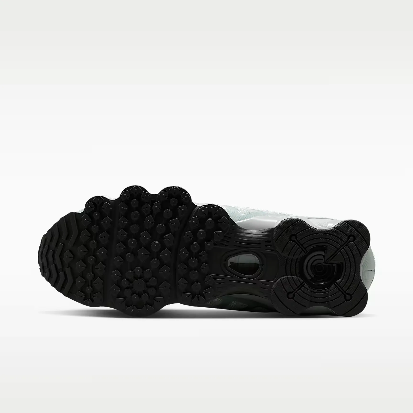 000000_Nike-Shox-TL_Light-Silver-Newsprint_IM4687-002_img1