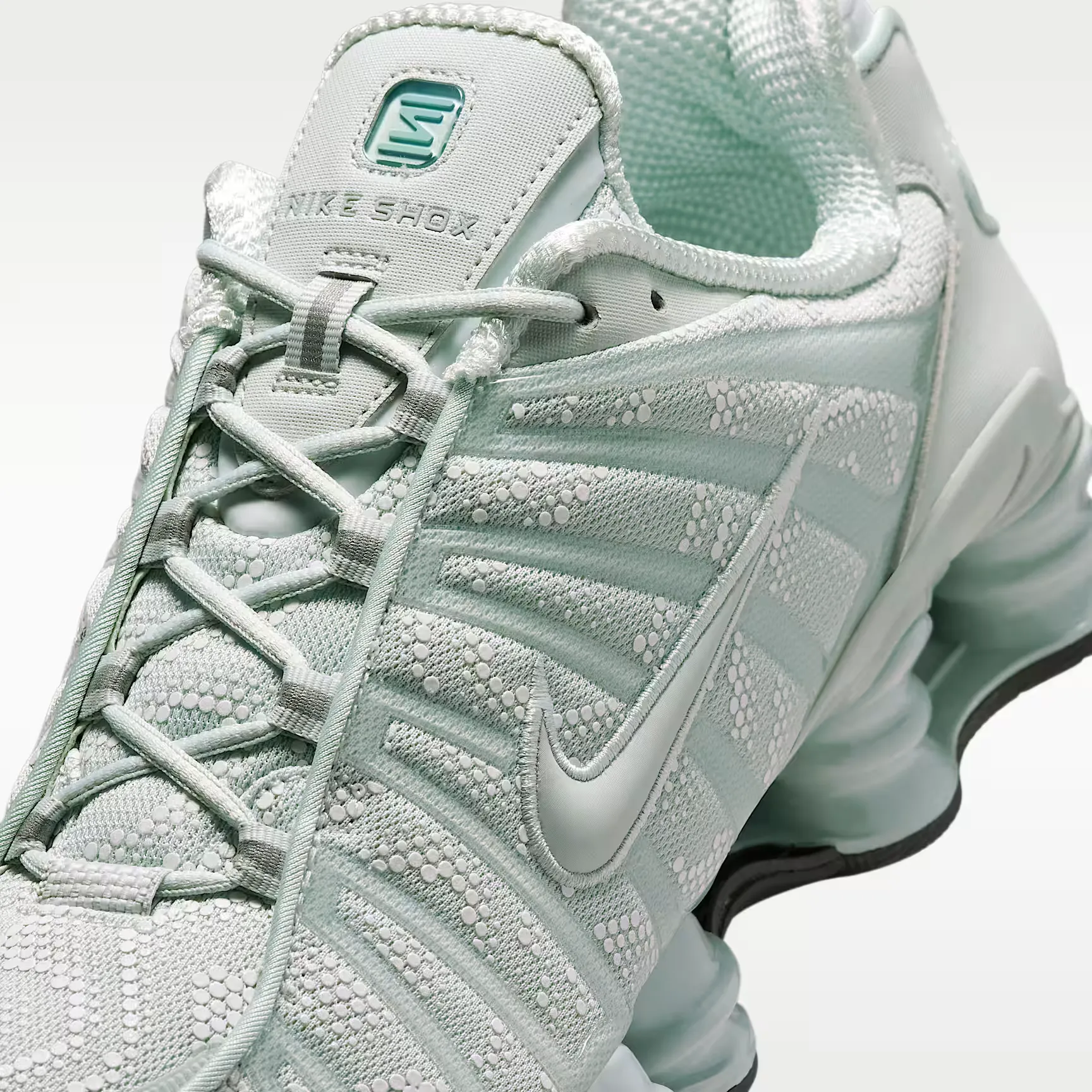 000000_Nike-Shox-TL_Light-Silver-Newsprint_IM4687-002_img6