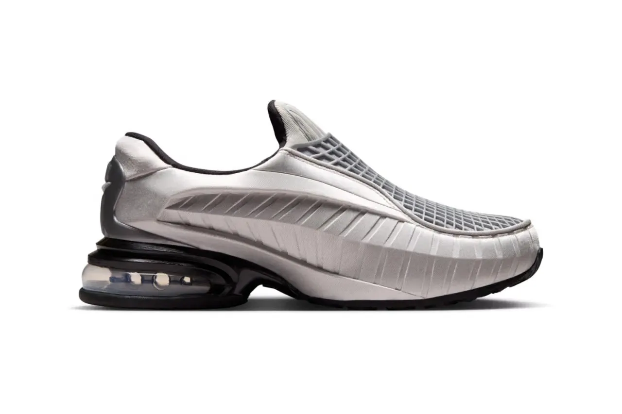 000000_Nike-Air-Max-Dolce-WMNS_Metallic-Silver-Black_IB4527-001_img1