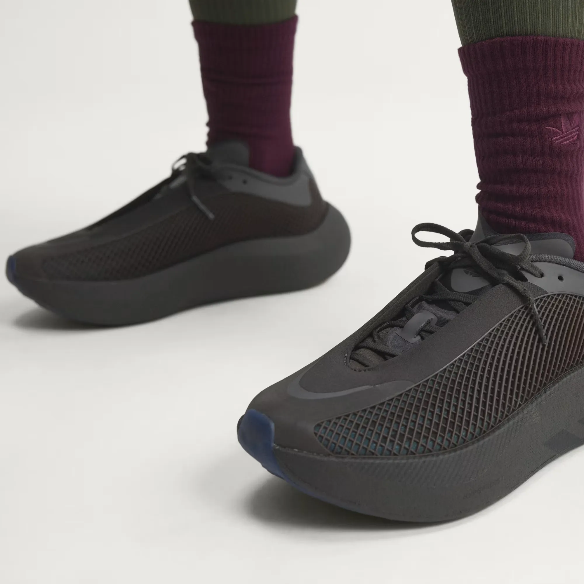 000000_adidas-Hyperboost-EPHR_Night-Brown-Utility-Black_LA5973_img4