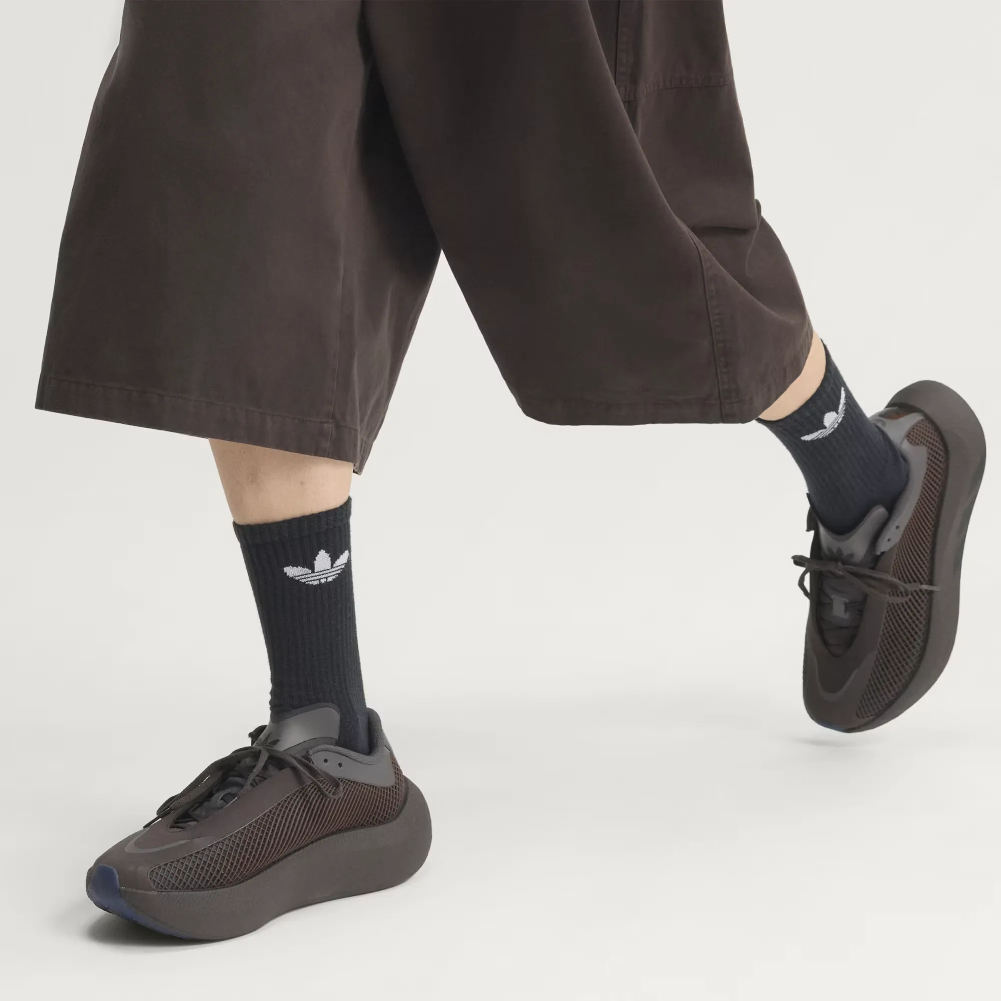 000000_adidas-Hyperboost-EPHR_Night-Brown-Utility-Black_LA5973_img7