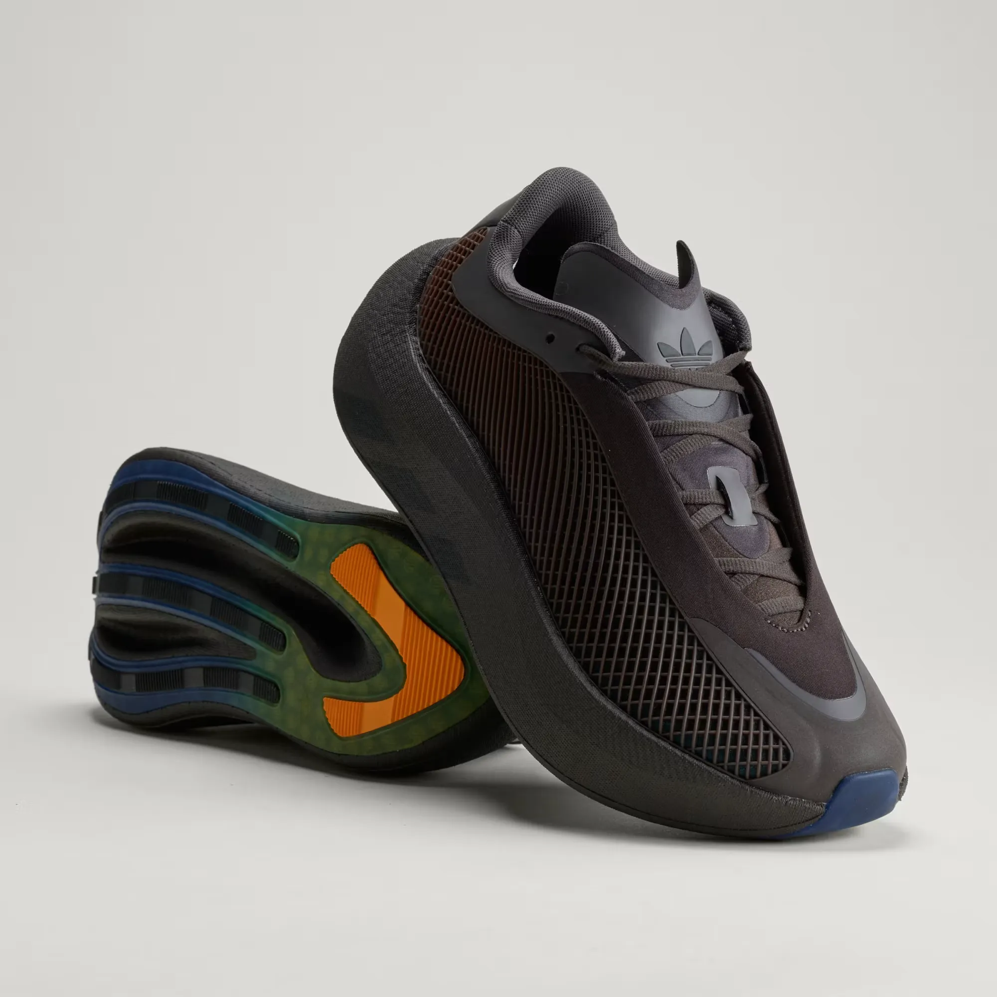 000000_adidas-Hyperboost-EPHR_Night-Brown-Utility-Black_LA5973_img0