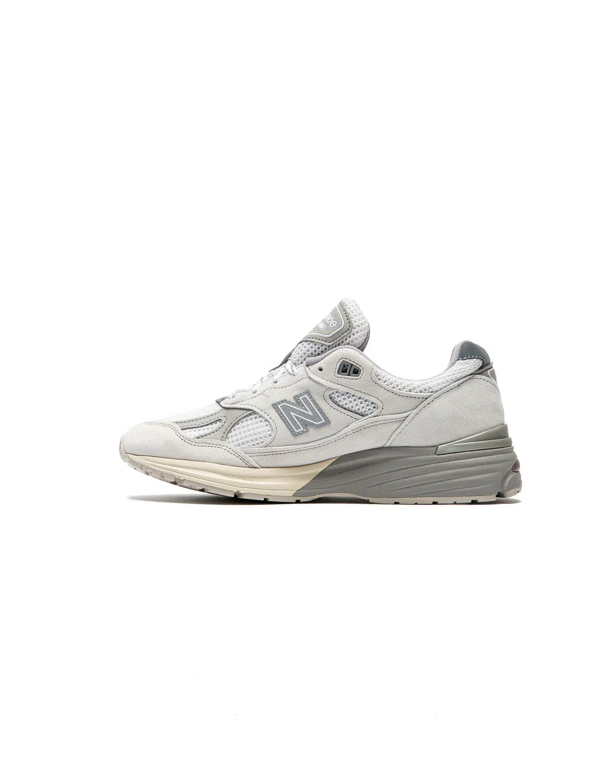 000000_New-Balance-991V2-Made-in-England_Wind-Chime-Brilliant-White_U991AC2_img1