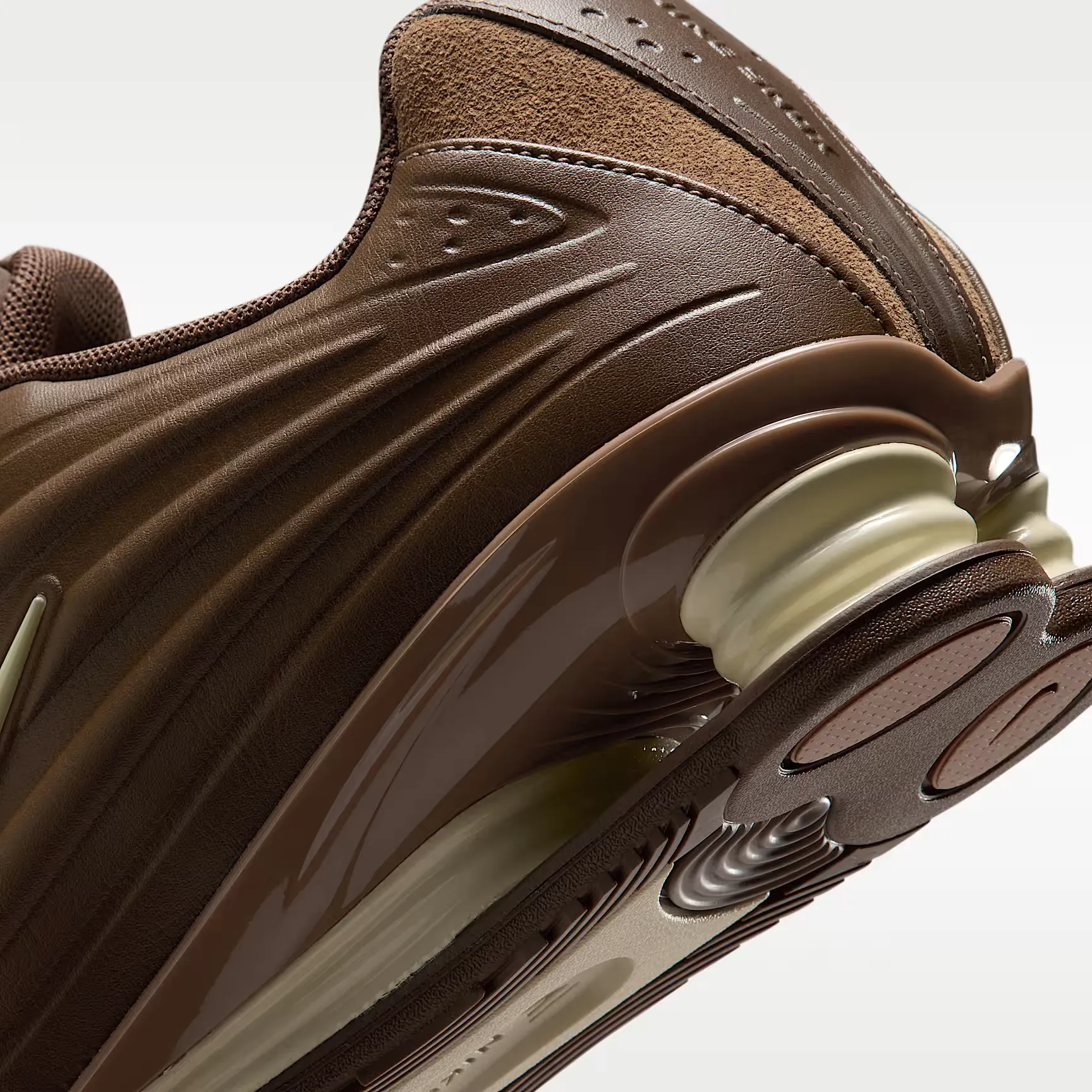 000000_Nike-Shox-Z-WMNS_Cacao-Wow_IV6171-200_img7