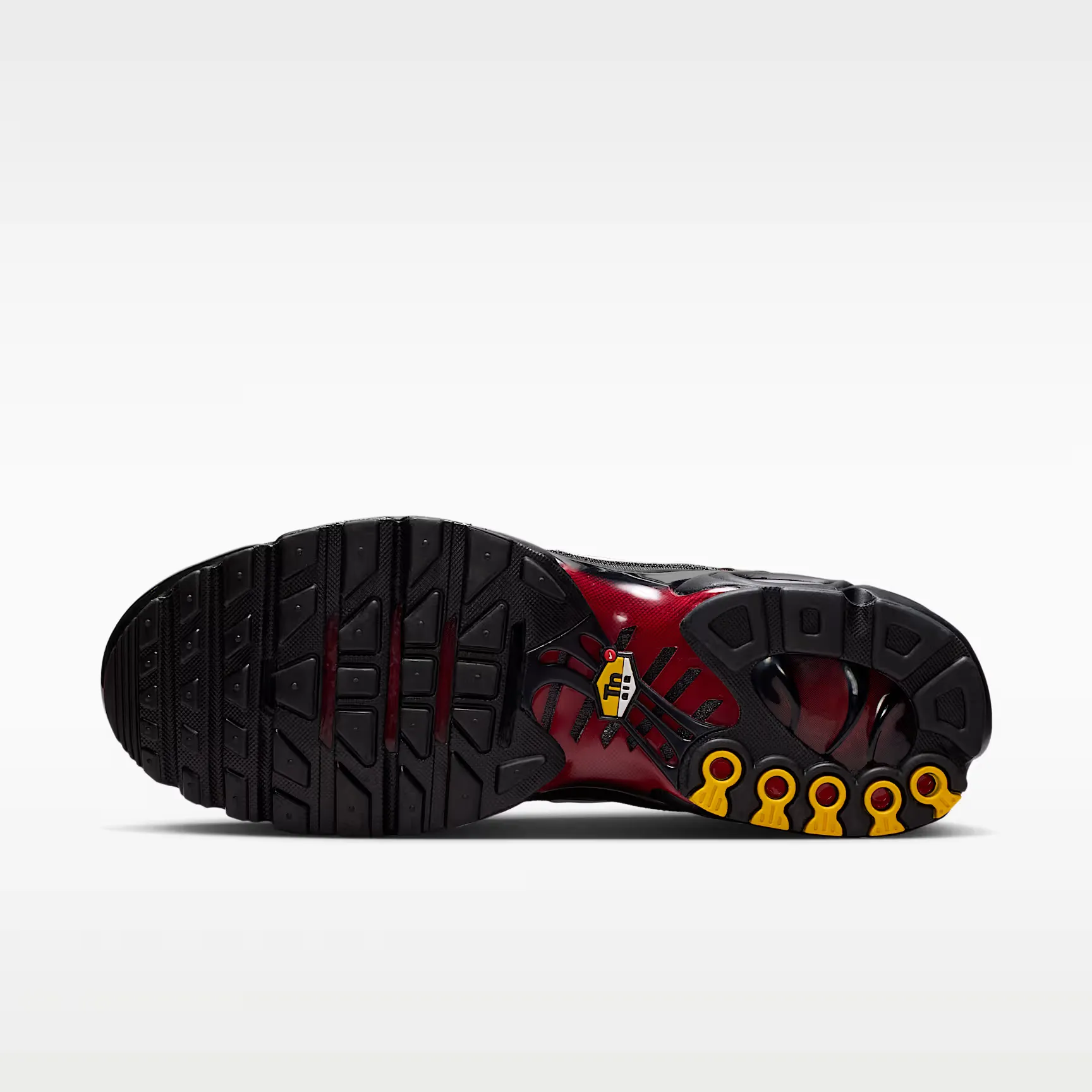 000000_Nike-Air-Max-Plus_Tough-Red-Black_DM0032-601_img1
