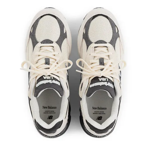 DBD1C7_New-Balance-990V3-Made-In-USA_MOONBEAM_M990AD3_img1