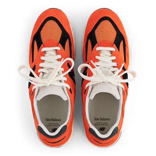 C93D1D_New-Balance-990V2-Made-In-USA_MARIGOLD_M990AI2_img1