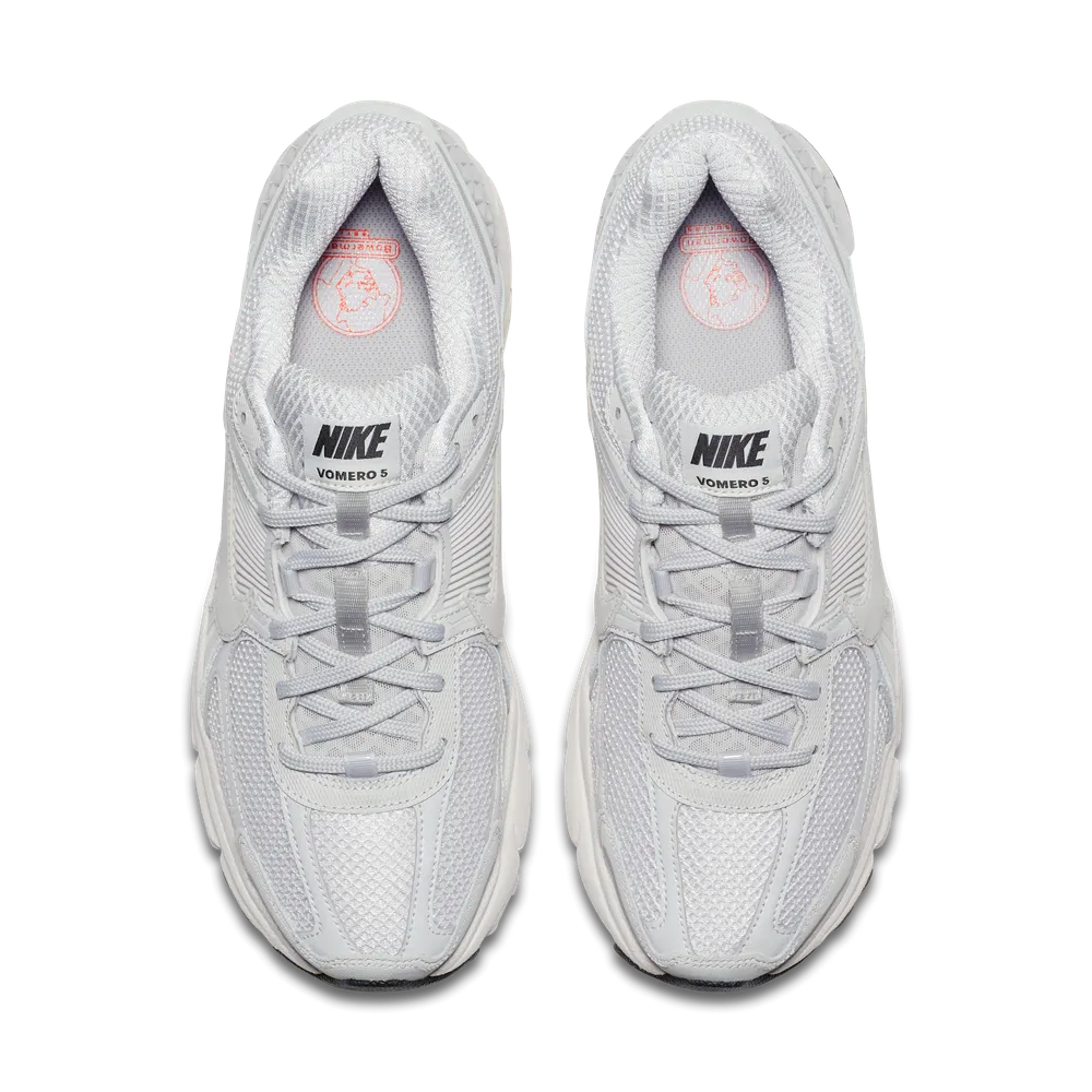 DBDBDB_Nike-Zoom-Vomero-5-SP_VAST-GREY_BV1358-001_img3