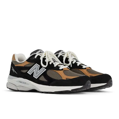 B37640_New-Balance-990V3-Made-In-USA_BLACK-TAN_M990BB3_img0