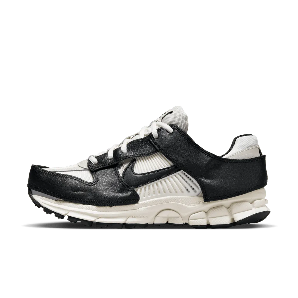 2F3133_Nike-Zoom-Vomero-5_TIMELESS_FJ5474-133_img0