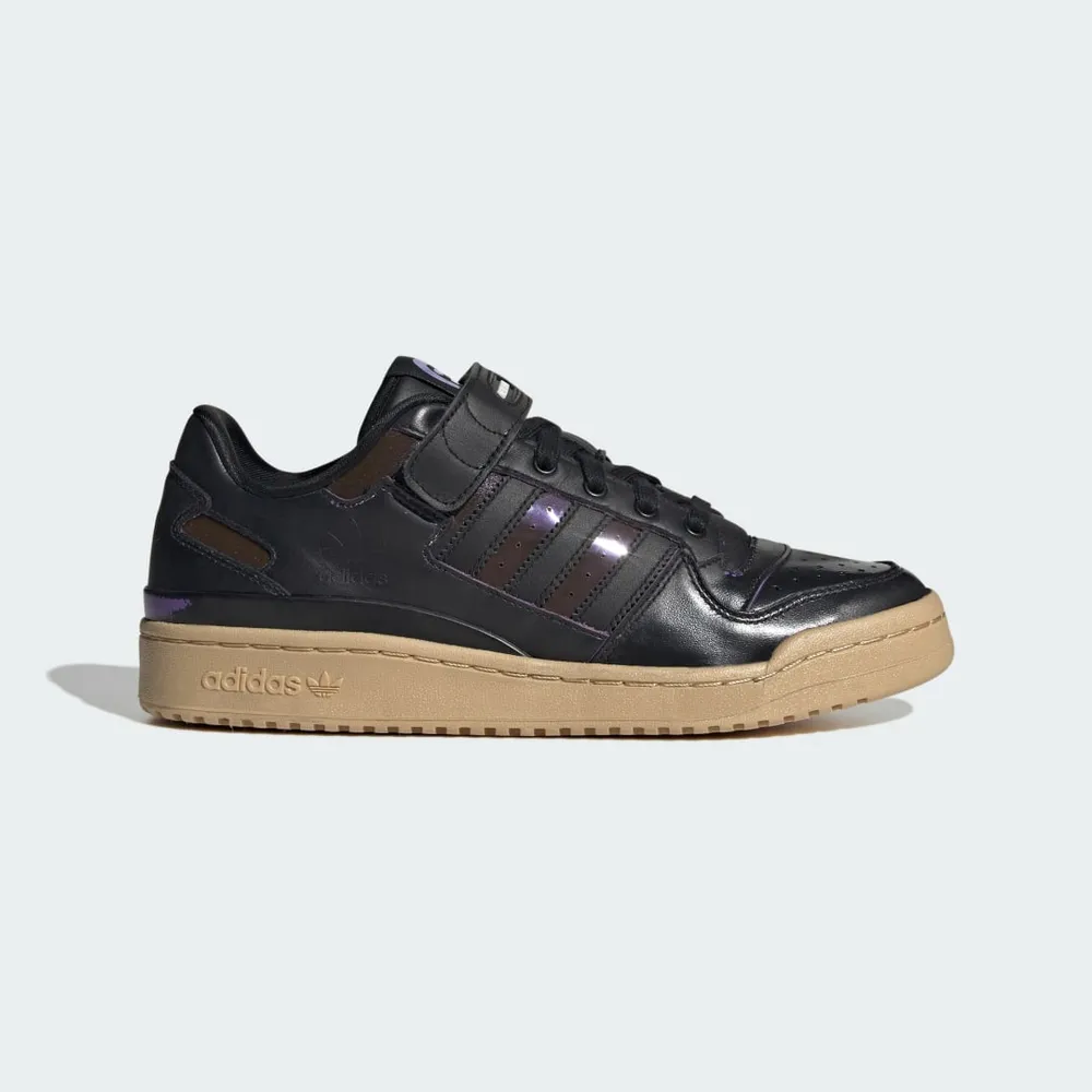 41423F_SVD-CKC-x-adidas-Consortium-Forum-Low_CORE-BLACK-PURPLE-RUSH_IF7902_img0