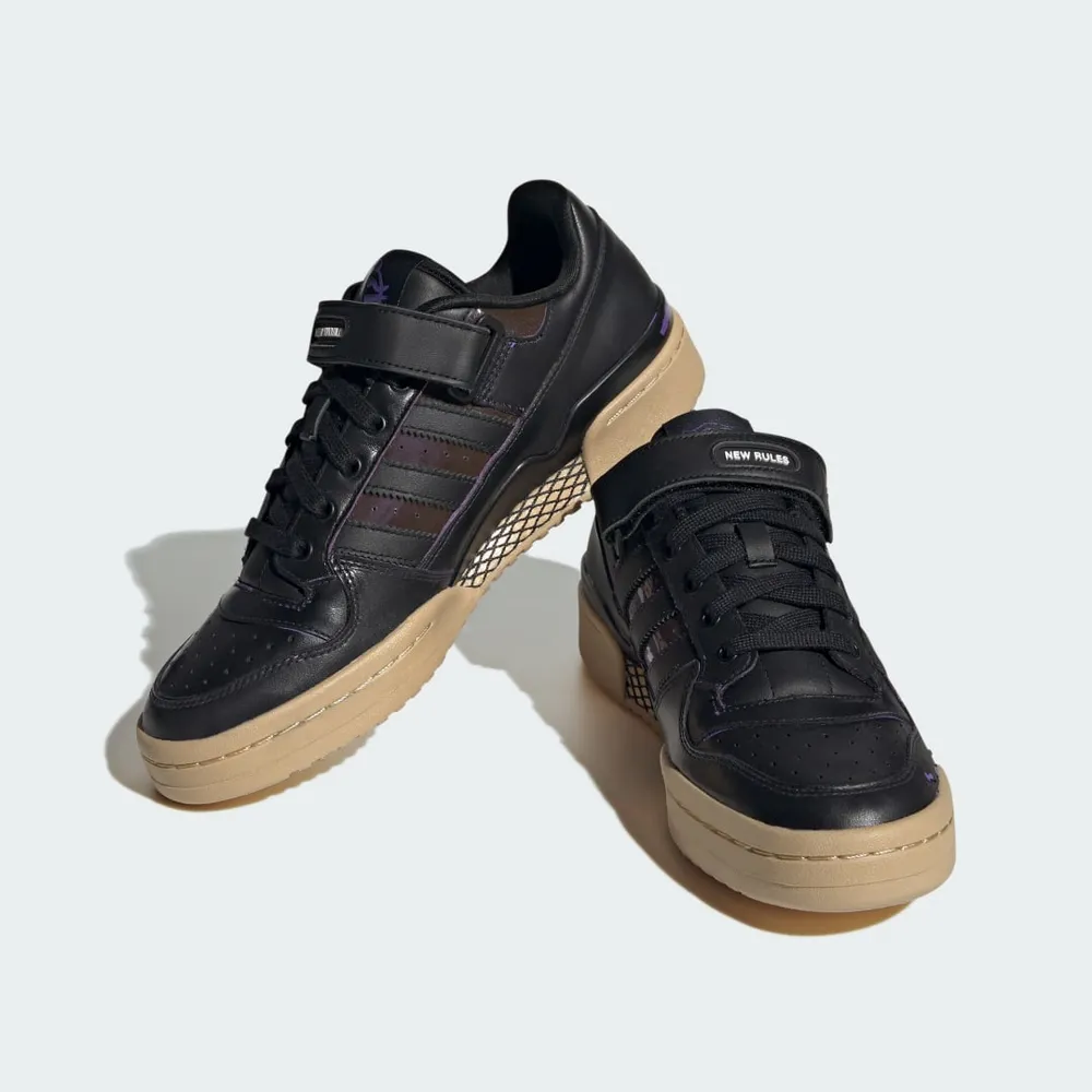 41423F_SVD-CKC-x-adidas-Consortium-Forum-Low_CORE-BLACK-PURPLE-RUSH_IF7902_img2