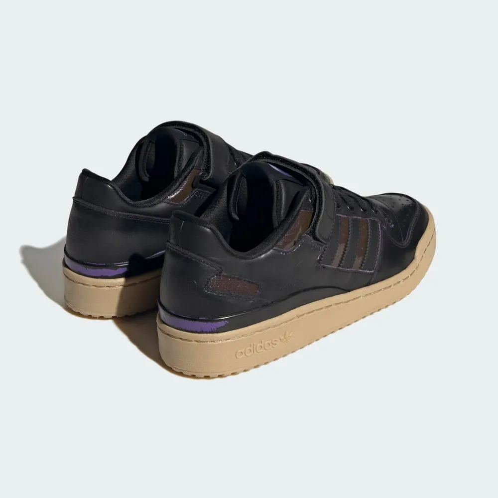 41423F_SVD-CKC-x-adidas-Consortium-Forum-Low_CORE-BLACK-PURPLE-RUSH_IF7902_img3
