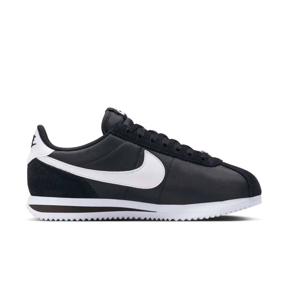 000000_Nike-Cortez-Textile_BLACK-WHITE_DZ2795-001_img2