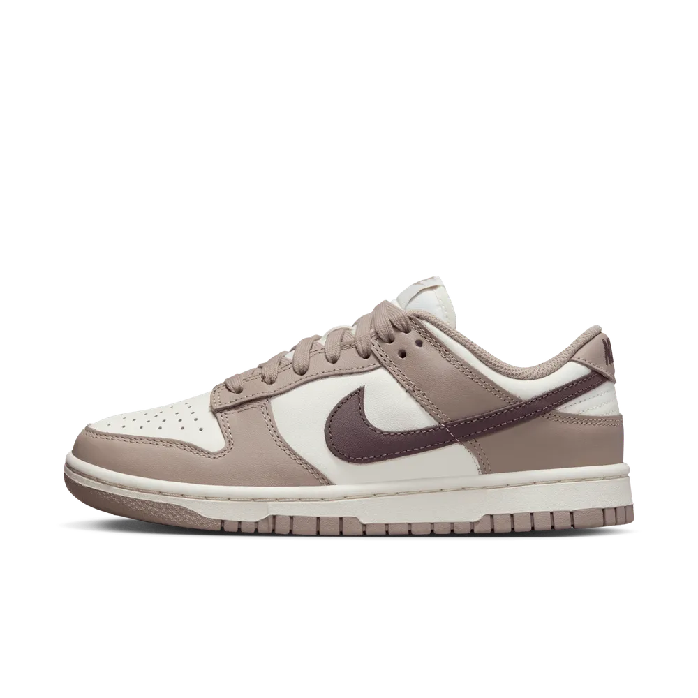 81726B_Nike-Dunk-Low-WMNS_DIFFUSED-TAUPE_DD1503-125_img0