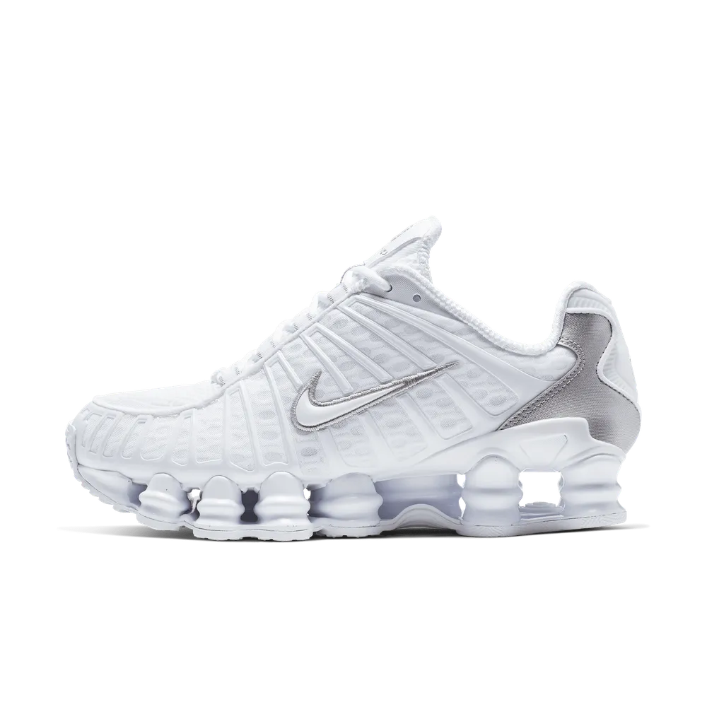A8A6A7_Nike-Shox-TL-WMNS_WHITE-METALLIC-SILVER_AR3566-100_img1