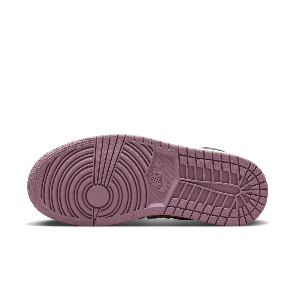 56424E_Air-Jordan-1-MM-High-WMNS_GALACTIC-JADE_FB9891-300_img1