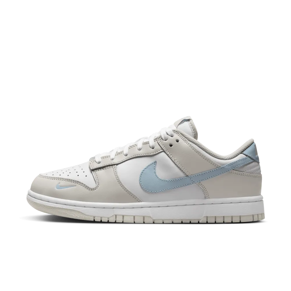 B9CFDA_Nike-Dunk-Low-WMNS_LIGHT-BONE-ARMORY-BLUE_HF0023-100_img0
