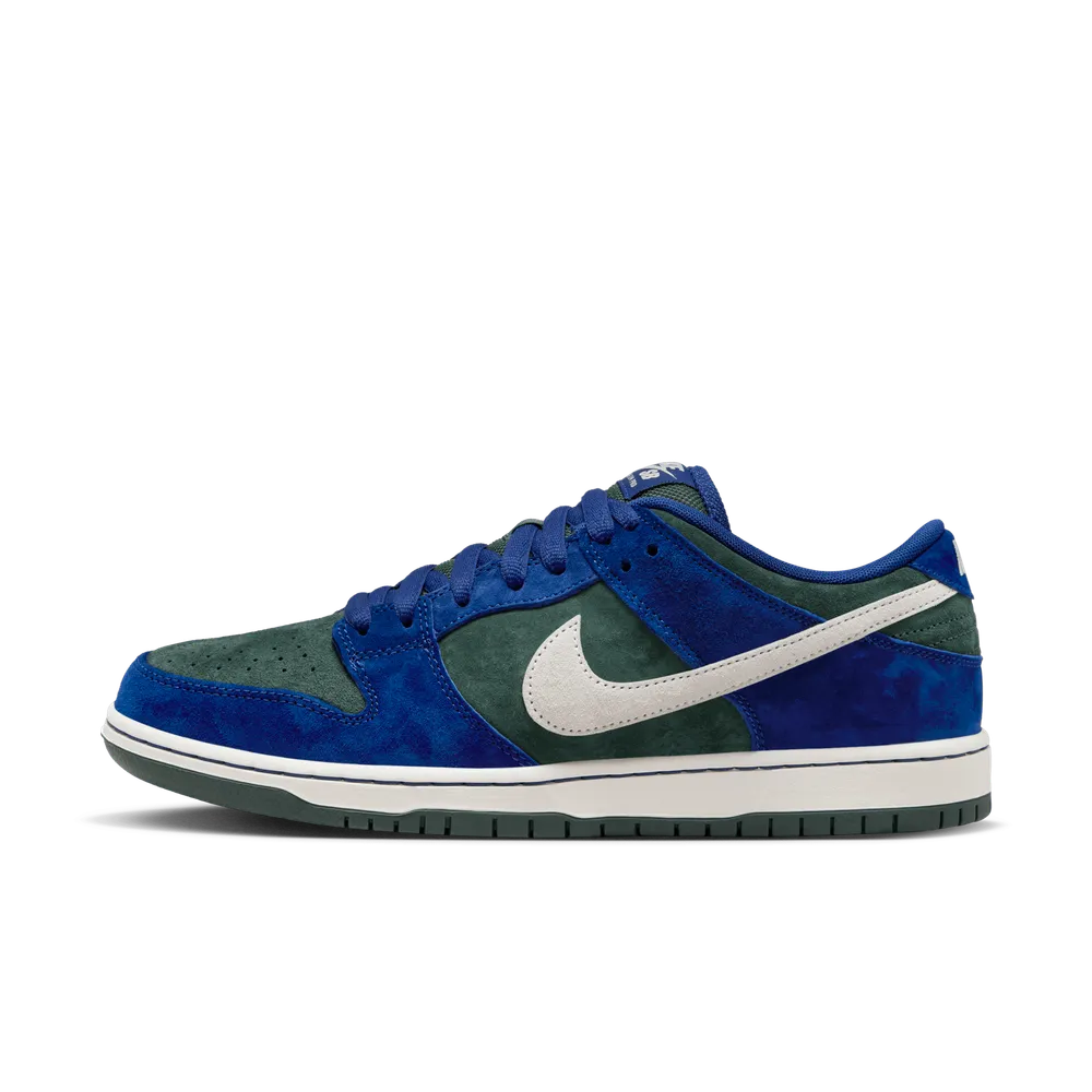 1A3374_Nike-SB-Dunk-Low-Pro_DEEP-ROYAL-BLUE_HF3704-400_img1