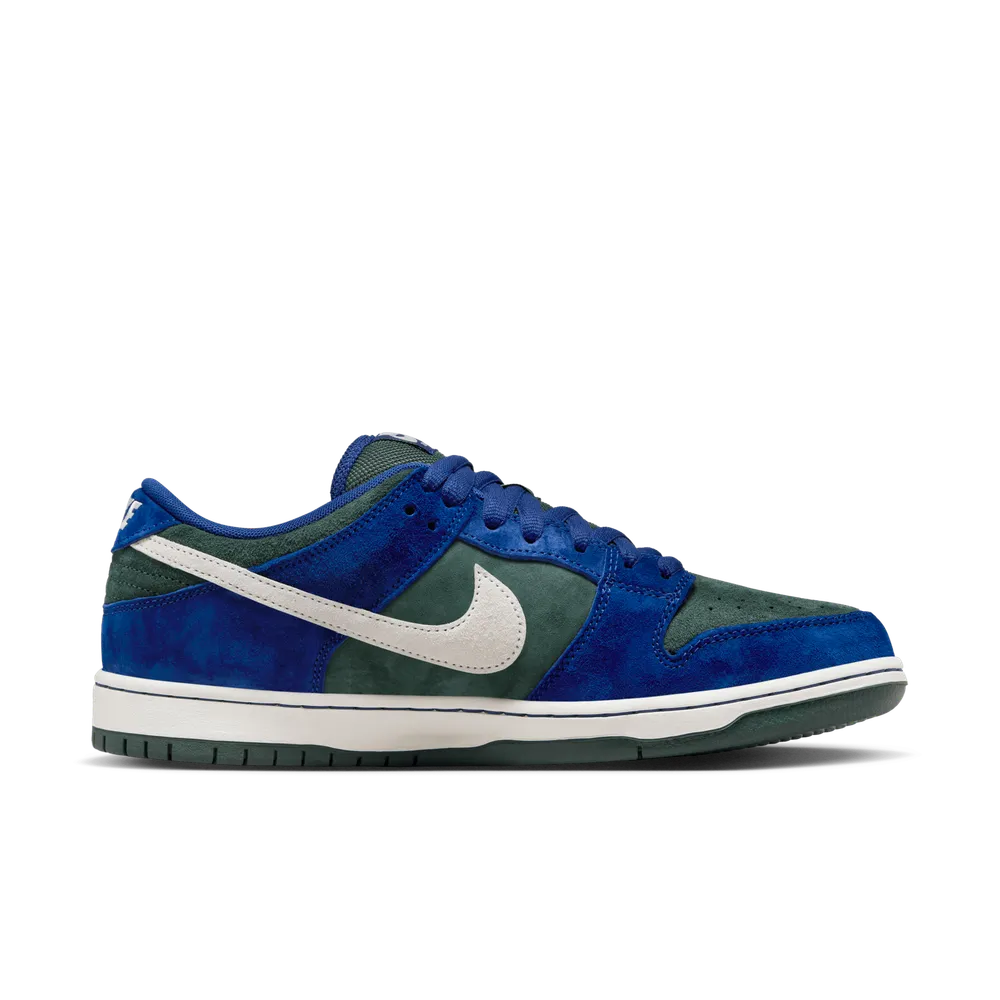1A3374_Nike-SB-Dunk-Low-Pro_DEEP-ROYAL-BLUE_HF3704-400_img3