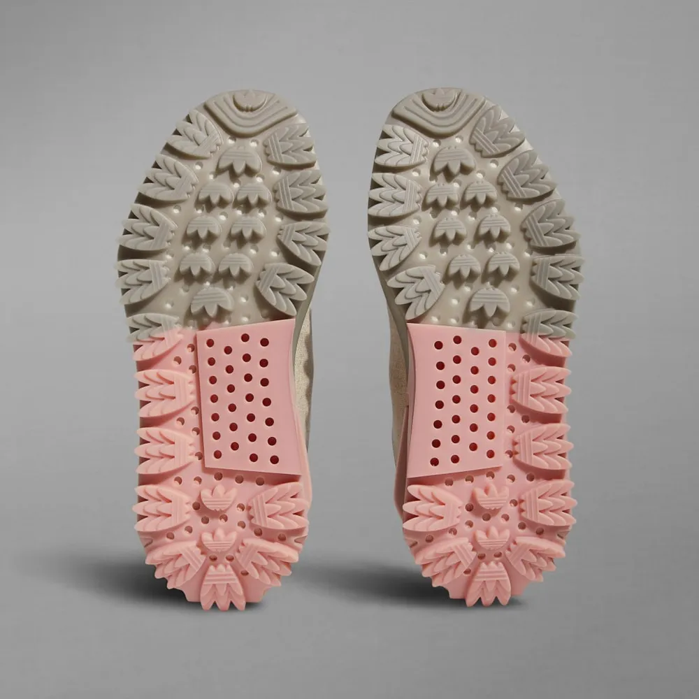 CEA39A_Pharell-Williams-x-adidas-NMD-S1-MAHBS_OATMEAL-PINK_ID4806_img2