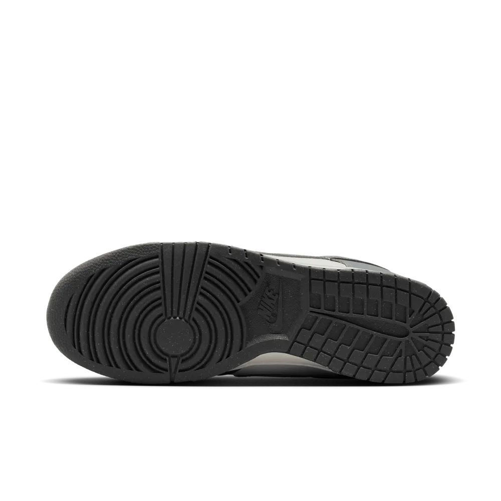 46474B_Nike-Dunk-Low-Next-Nature_SMOKE-GREY_FZ4621-001_img1