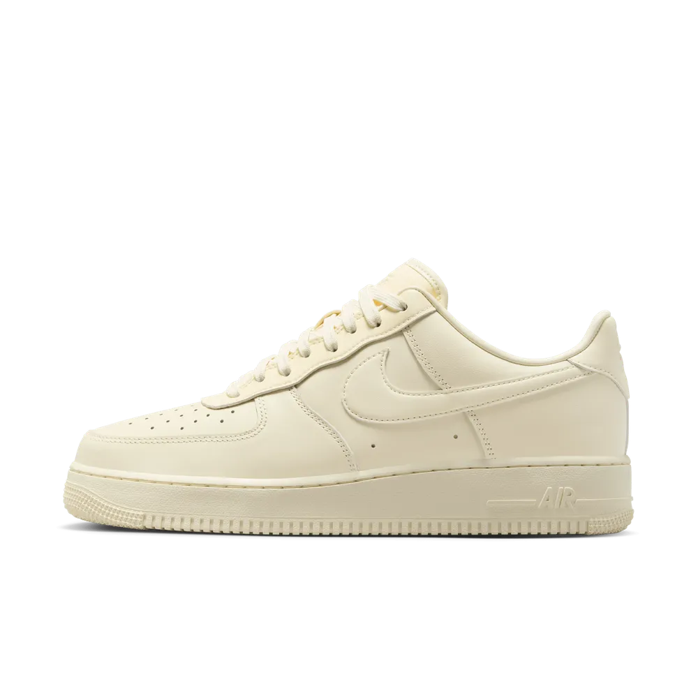 D9C9AD_Nike-Air-Force-1-Low-_COCONUT-MILK_DM0211-101_img0