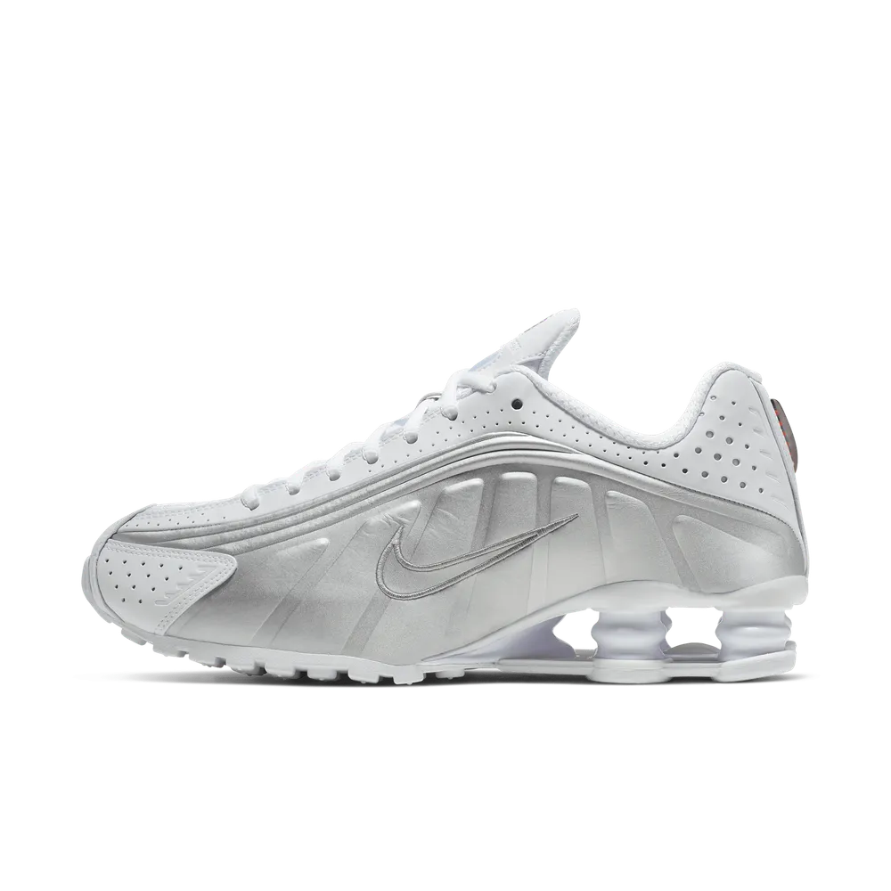 757971_Nike-Shox-R4_WHITE-METALLIC-SILVER_AR3565-101_img0