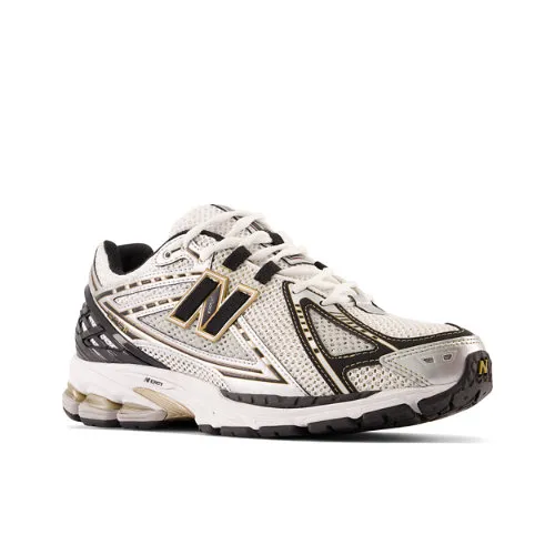 A58769_New-Balance-1906R_WHITE-GOLD_M1906RA_img0