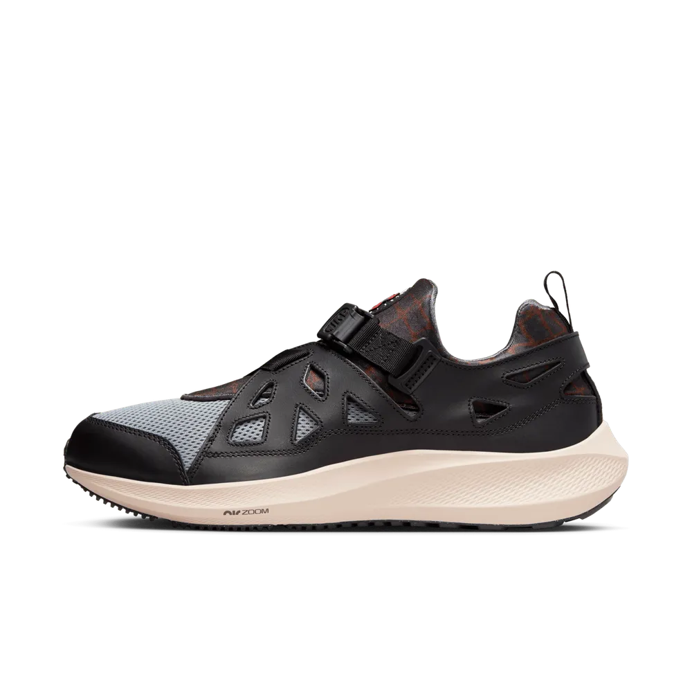 29272A_Patta-Running-Team-x-Nike-Air-Huarache-Plus_BLACK-_FJ4201-001_img1