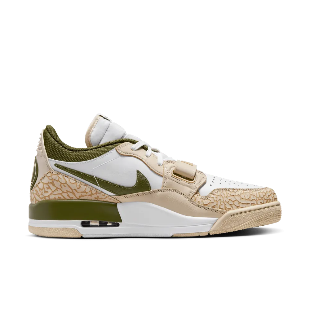 E0D0C2_PSG-x-Air-Jordan-Legacy-312-Low_SANDRIFT_FZ4358-100_img2