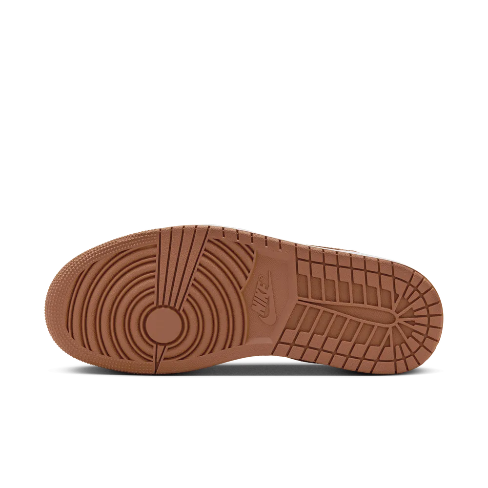 A56C59_Air-Jordan-1-Low-SE-WMNS_TAN-BROWN_FJ3453-200_img1