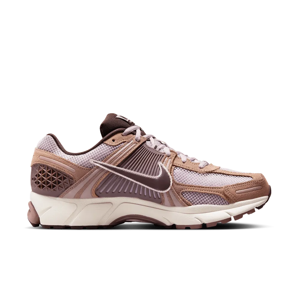 C69981_Nike-Zoom-Vomero-5_DUSTED-CLAY_HF1553-200_img2