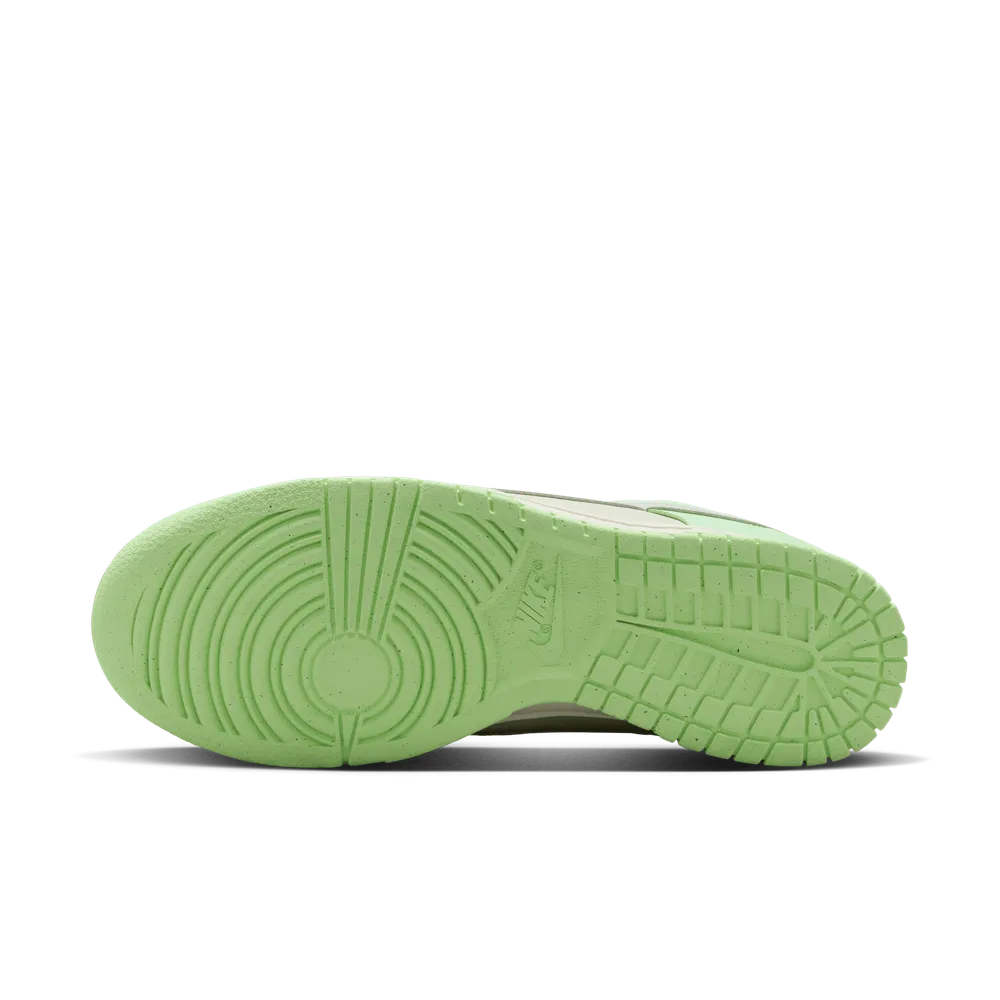 B9D4A6_Nike-Dunk-Low-Next-Nature-WMNS_SEA-GLASS_FN6344-001_img2